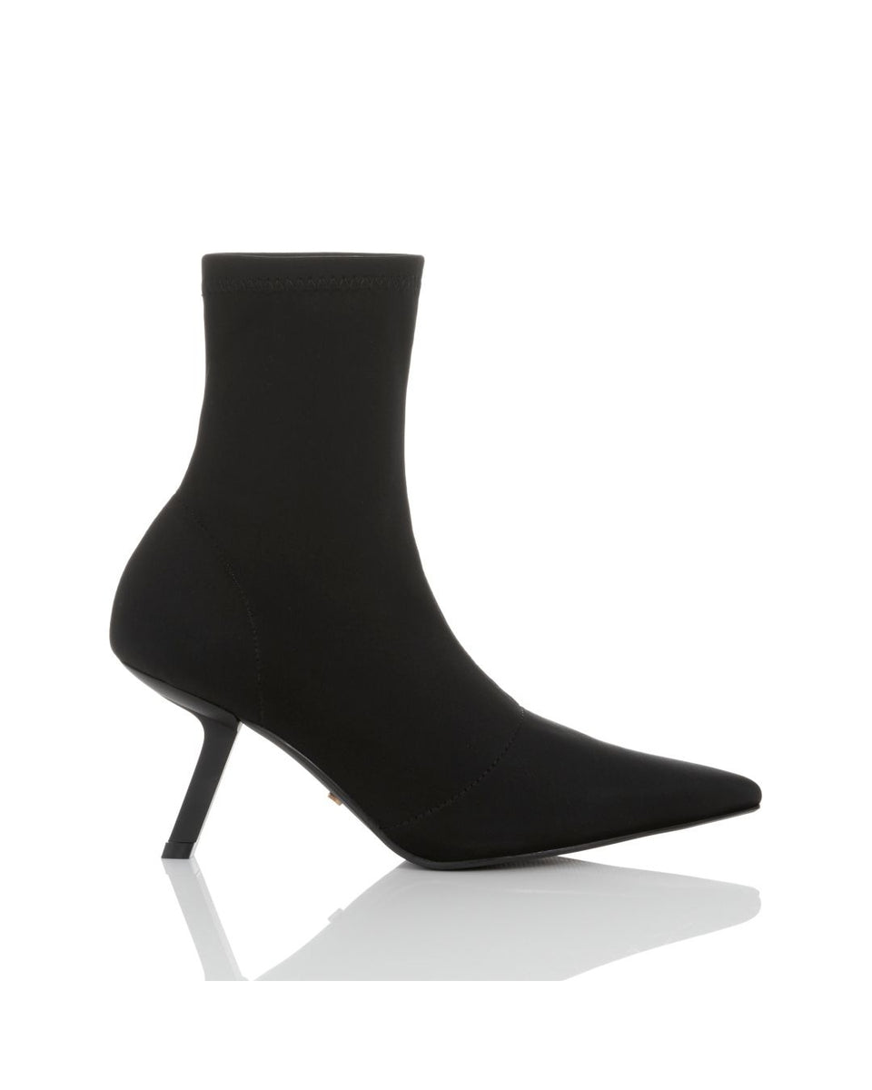 TOKYO BLACK COMMA HEEL SHORT BOOTS – YELLO