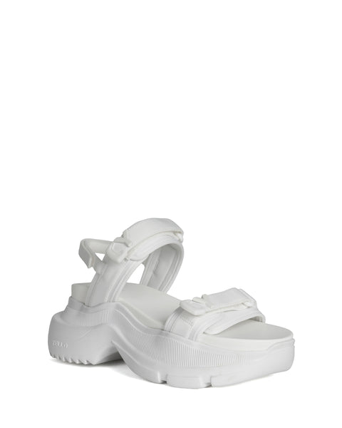 SANDALS – YELLO