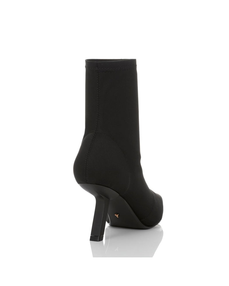 TOKYO BLACK COMMA HEEL SHORT BOOTS – YELLO
