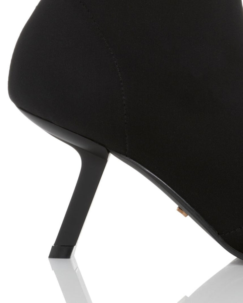 TOKYO BLACK COMMA HEEL SHORT BOOTS – YELLO